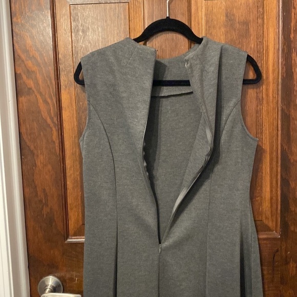 Donna Morgan Sleeveless Minimalist Basic Dress NWT - Picture 5 of 5